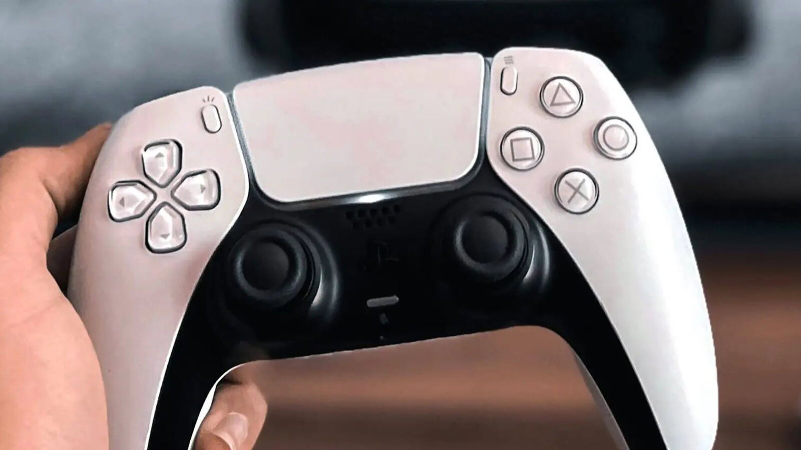 PS5, giochi per adulti spuntano dal nulla negli account: è mistero
