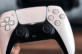 PS5, giochi per adulti spuntano dal nulla negli account: è mistero