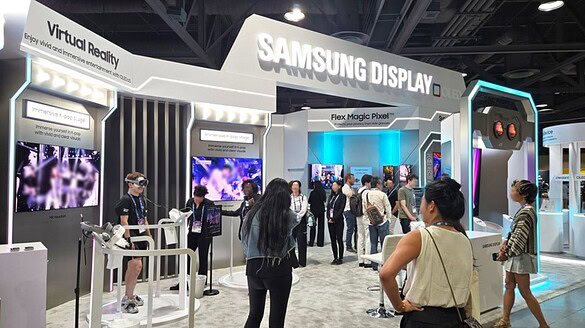 Samsung Display svela il microdisplay OLED da 40.000 nit per la realtà aumentata Samsung Display svela il microdisplay OLED da 40.000 nit per la realtà aumentata