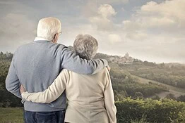 Invertire l’invecchiamento: la prima iniezione su un uomo è realtà