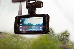 Dashcam BlackVue, allarme privacy: posizione, video e audio esposti