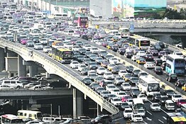 Auto elettriche in Cina, evitati 262.000 morti per smog