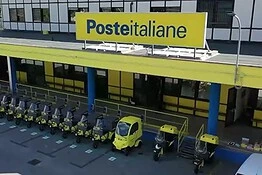 Truffe online, la nuova campagna a nome di Poste Italiane salva gli utenti