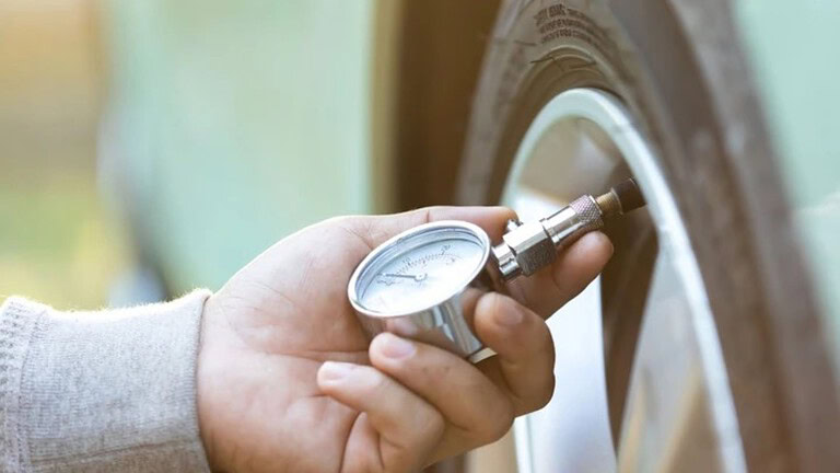Pneumatici sgonfi: i consumo aumenta del 10%, lo sapevate?