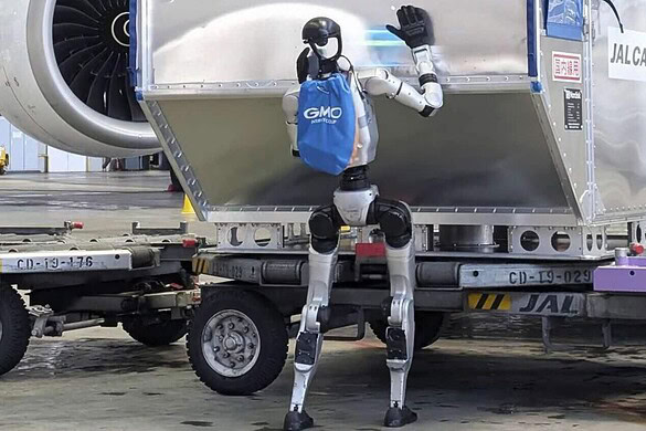 Robot umanoidi in aeroporto: Japan Airlines li schiera a Tokyo