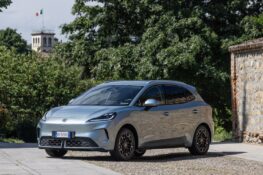 MG costruirà in Spagna il primo stabilimento europeo da 120.000 auto