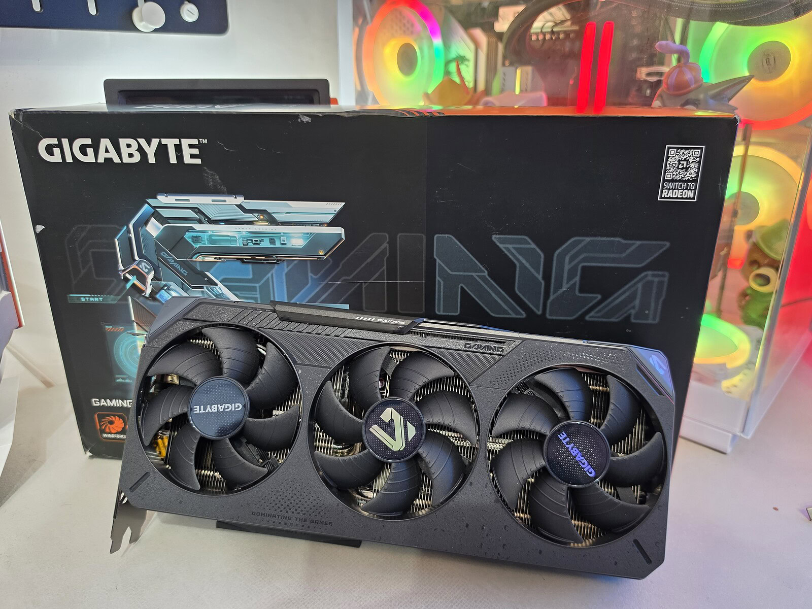 Gigabyte Radeon RX 9070 - immagine 12 Gigabyte Radeon RX 9070 - immagine 12