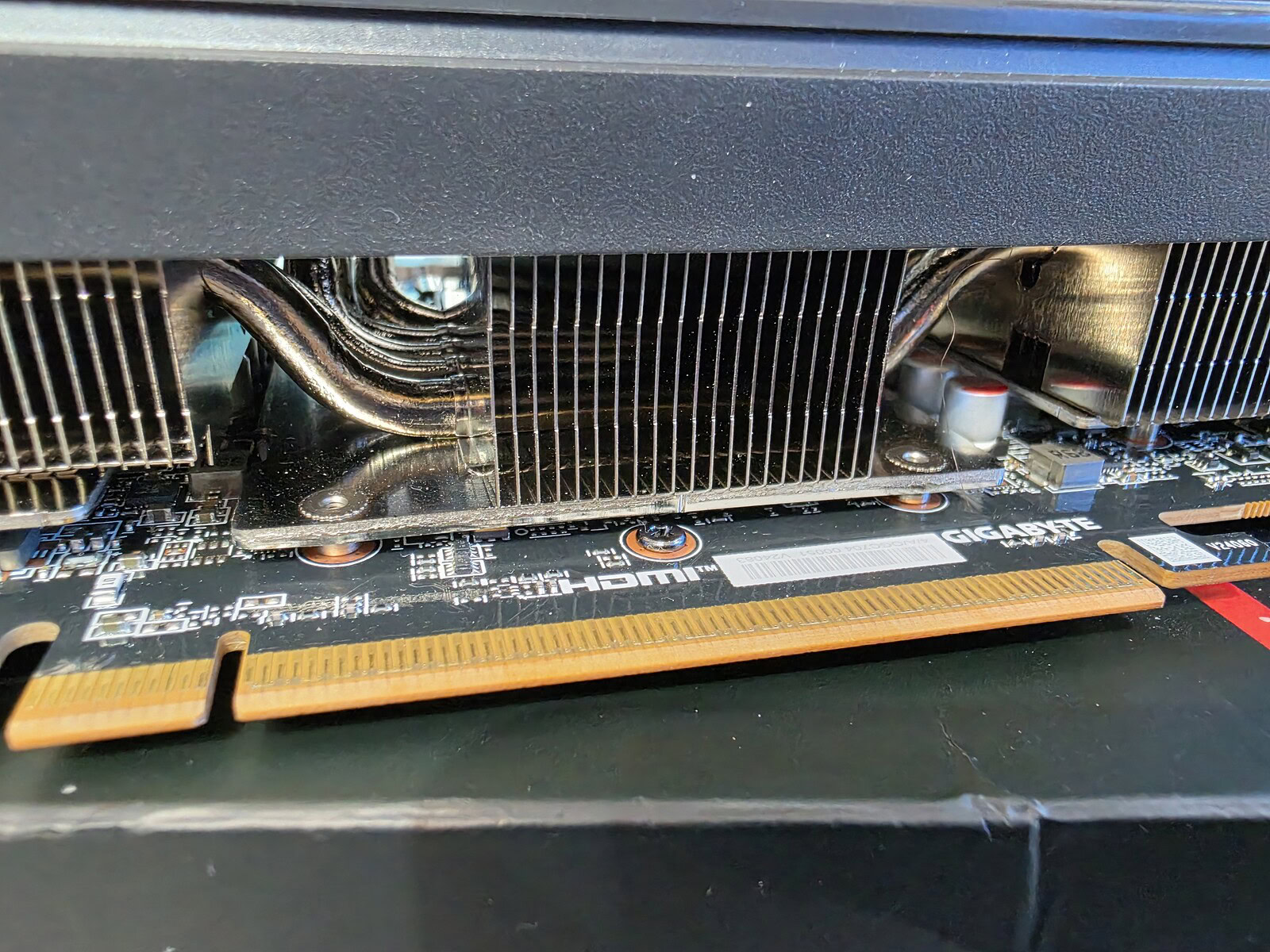 Gigabyte Radeon RX 9070 - immagine 21 Gigabyte Radeon RX 9070 - immagine 21