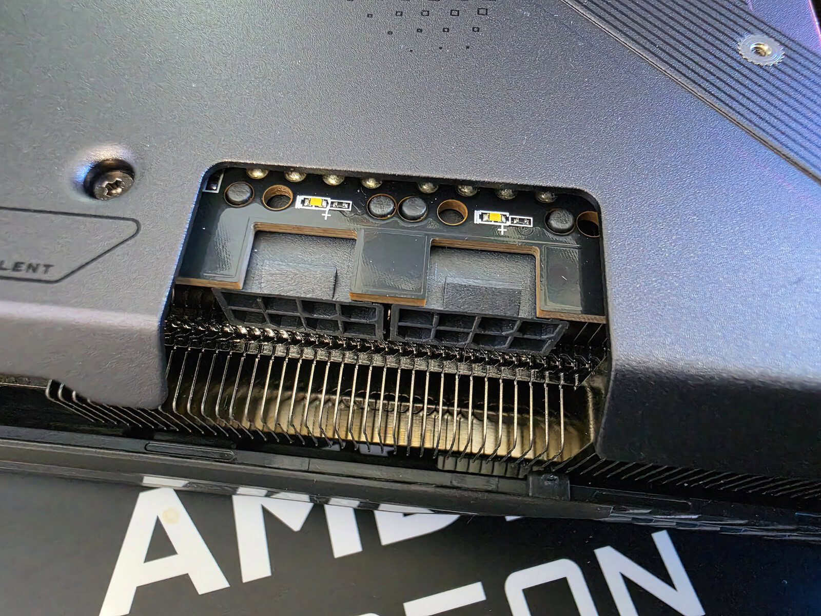 Gigabyte Radeon RX 9070 - immagine 18 Gigabyte Radeon RX 9070 - immagine 18