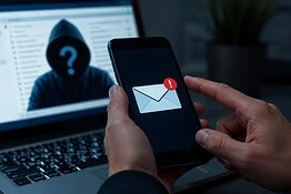 PEC, attenzione alla nuova truffa phishing: l’allarme dell’Agenzia delle Entrate