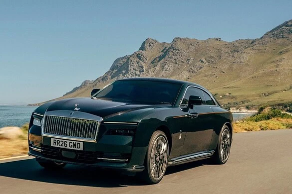 Rolls-Royce Spectre Series II: più lusso ed eleganza nell’auto elettrica