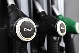 Carburanti, proroga sconto accise fino a luglio ma c’è la beffa