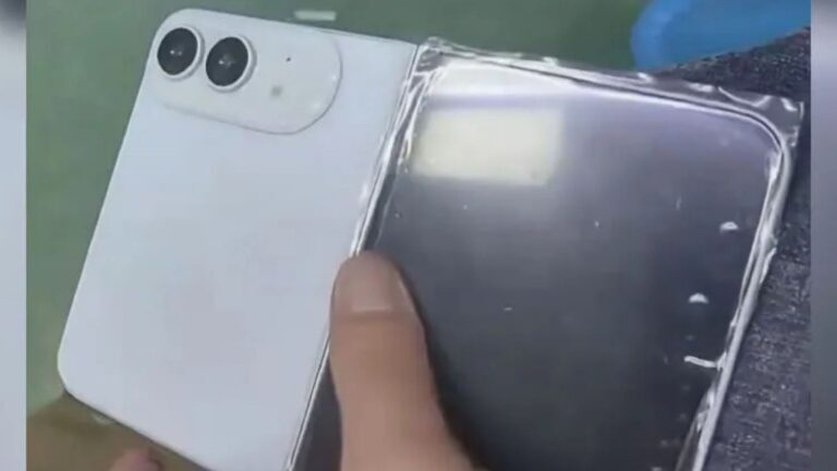 iPhone Ultra si mostra in bianco: il primo pieghevole Apple in foto