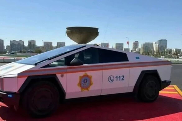 Tesla Cybertruck diventa mezzo di soccorso in Kazakistan | FOTO