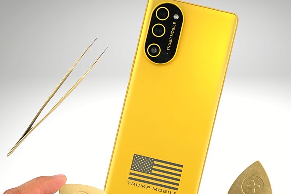 Trump Mobile T1 Phone smascherato: il teardown svela un HTC travestito d’oro