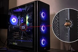 PC da gaming ferma un proiettile e salva la vita a una ragazza | FOTO