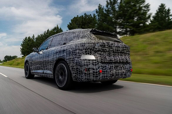Nuova BMW X5 elettrica è in arrivo: avrà una batteria da 144 kWh