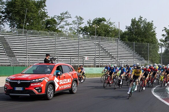 Suzuki Bike Day 2026: 2000 ciclisti in pista per i bambini malati
