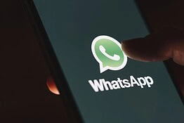 WhatsApp dice addio a vecchi iPhone: ecco da quando smette di funzionare
