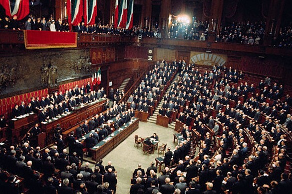 Il Parlamento UE abbandona Google: ricerche su Qwant da domani