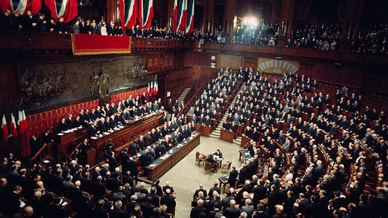 Il Parlamento UE abbandona Google: ricerche su Qwant da domani