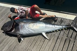 Tonno rosso da 168 chili pescato in Sardegna: cattura record dopo 3 ore