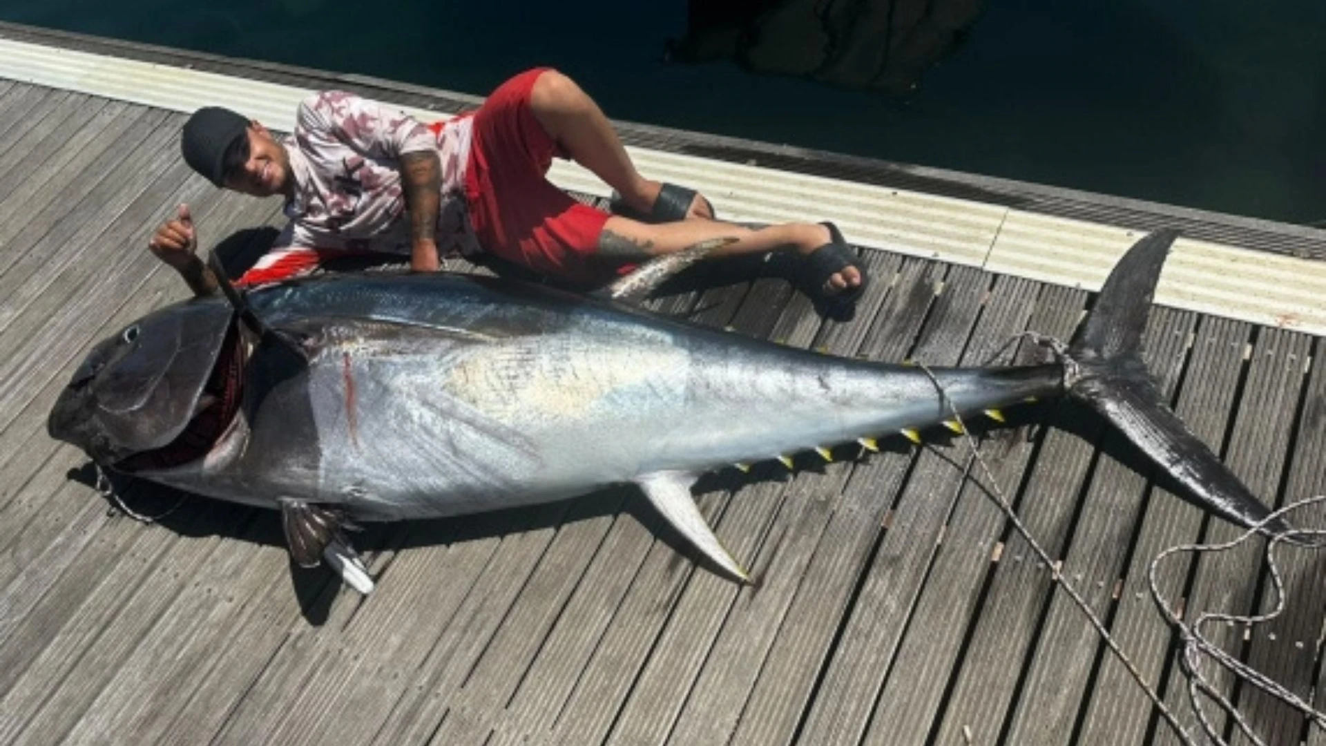 Tonno rosso da 168 chili pescato in Sardegna: cattura record dopo 3 ore