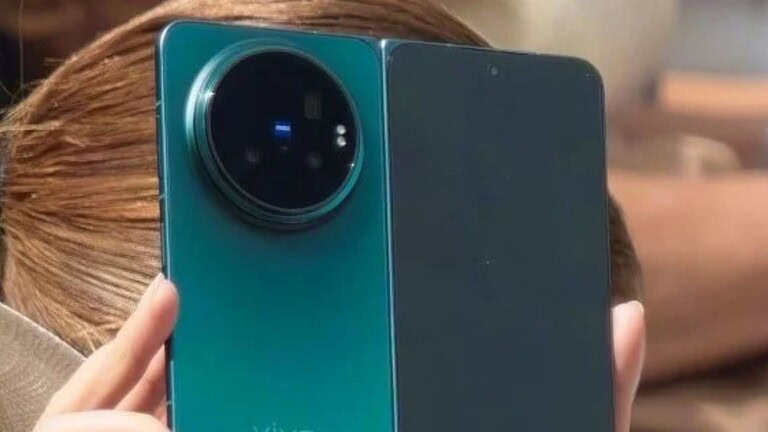 Vivo X Fold 6 si mostra dal vivo: batteria enorme e fotocamere ZEISS