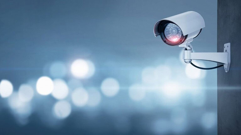 Telecamere comunali, il Garante vieta i video per multe e incidenti