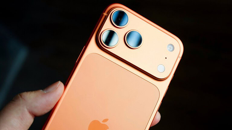 iPhone 18 Pro, non avrà il display tandem OLED: OPPO la batte sul tempo