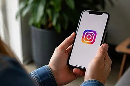 Instagram, così possono spiarvi sapendo sempre dove siete: disattivate questa opzione