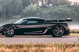 Koenigsegg One:1 all’asta, la prima megacar ha ben 1360 cavalli