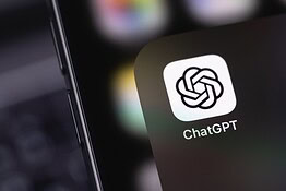 OpenAI, prezzi più bassi per ChatGPT: lo scopo è battere Anthropic
