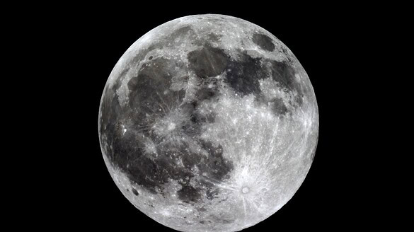 Jeff Bezos vuole spostare le fabbriche inquinanti sulla Luna per salvare la Terra