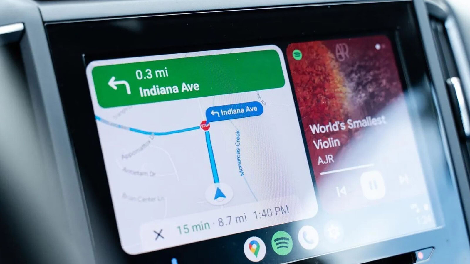 Android Auto, problema con Google Maps: il tema scuro non si attiva più di notte