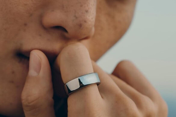Oura Ring si aggiorna: nuove funzioni per contraccettivi e menopausa