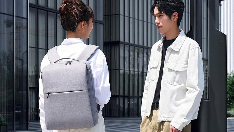 Xiaomi: ecco il nuovo zaino Mijia Minimalist, costa pochissimo e sta in piedi da solo