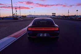 Dodge Charger torna in Europa senza V8: prezzi da 66.000 euro