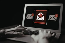 Phishing su iOS e Android: come bloccare i messaggi truffa in pochi passi