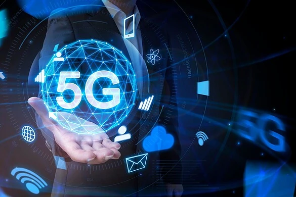 Decennio digitale, l’Italia supera l’Europa su 5G e fibra ma arranca sull’IA