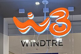 WindTre, stangata sulle bollette di rete fissa da settembre: come disdire gratis