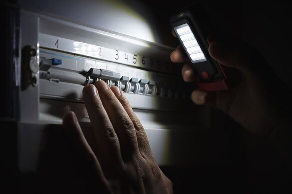 Spagna, nuova legge: antenne mobili attive anche durante i blackout