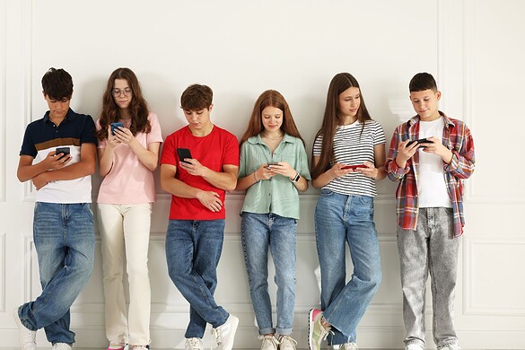 G7, sette principi per proteggere i minori online: cosa cambia
