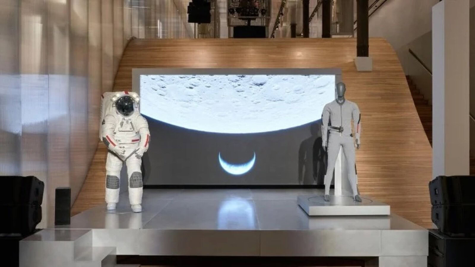 Artemis IV: Prada e le tute pensate per la missione sulla Luna, eccole