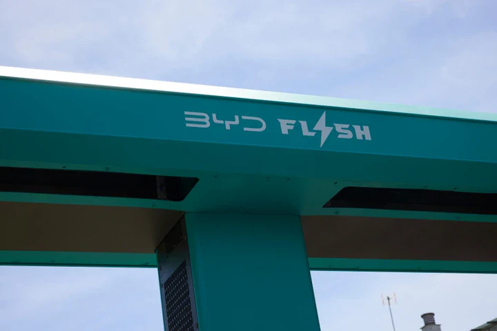 BYD Flash Charging, a Bologna la prima stazione da 1,5 MW in Europa