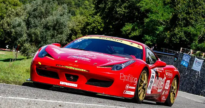 Ferrari 458 Challenge Evo sparita dal paddock: furto da 200mila euro