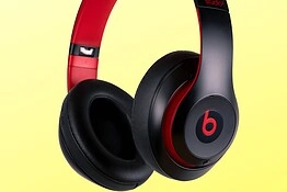 Beats Studio Buds, una falla trasformava gli auricolari in un microfono spia