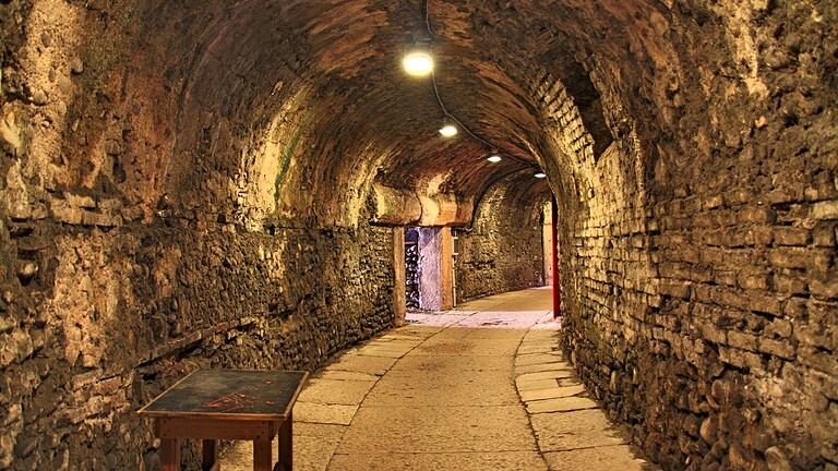 antico tunnel