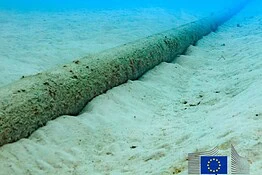 Cavi sottomarini, l’UE stanzia milioni per proteggerli dai sabotaggi