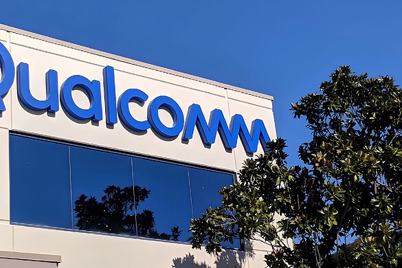 Amazon AWS punta sui chip Qualcomm AI200 per tagliare i costi dell’AI
